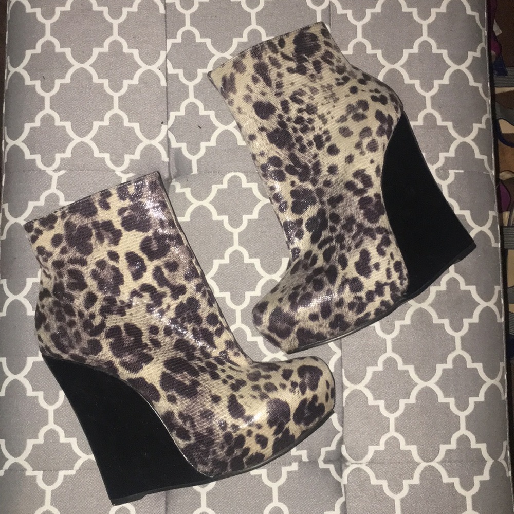Cathy Jean ~ Snake Print Wedge Booties